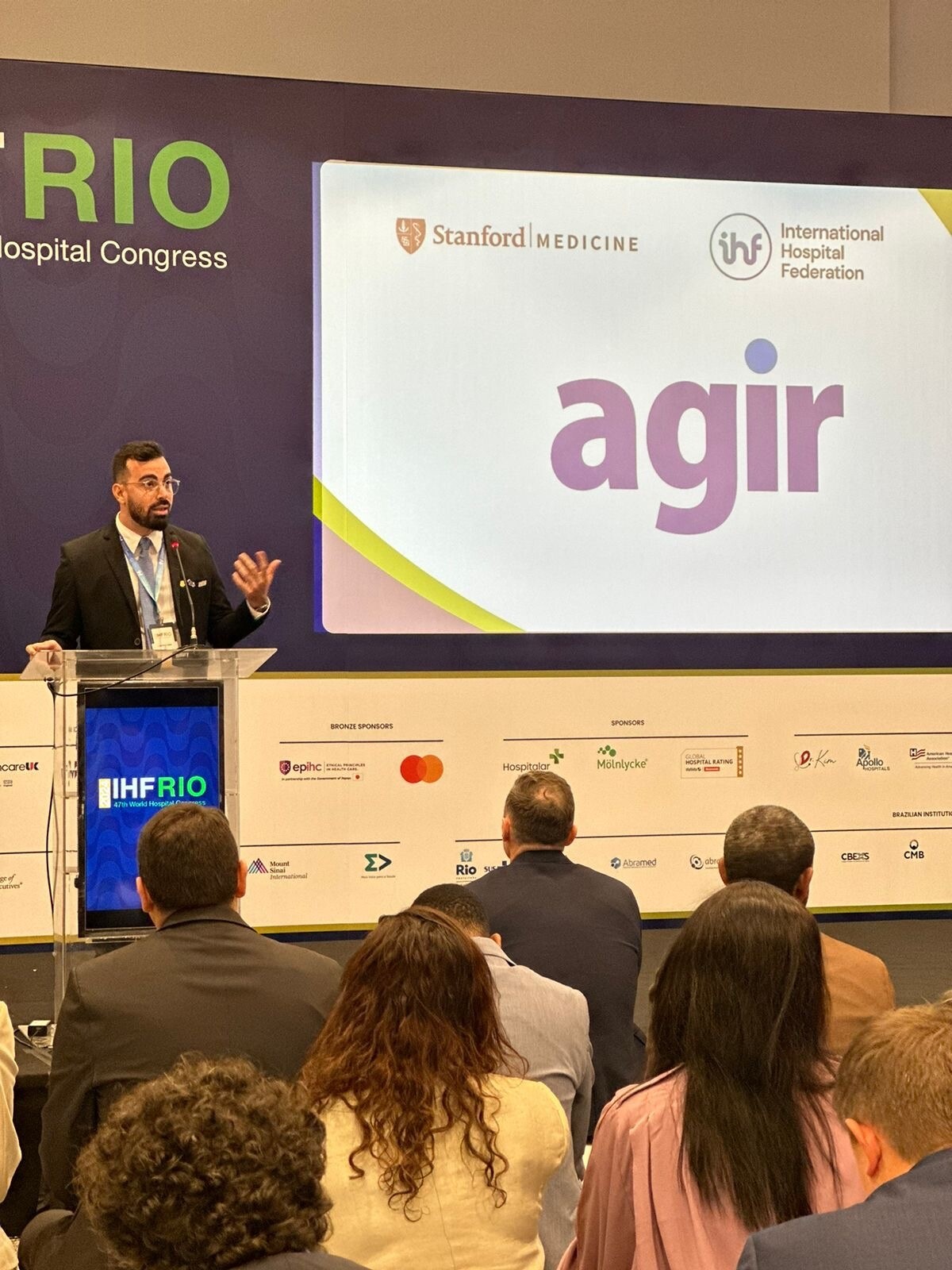 agir-apresenta-programa-de-saude-mental-dialoga-mais-no-47-congresso-mundial-de-hospitais